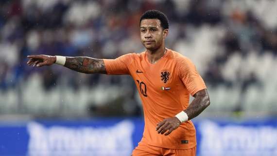 LIGA - Barcelona offer Depay a deal until 2025