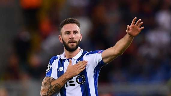 OFFICIAL - Miguel Layun comes back to Club America