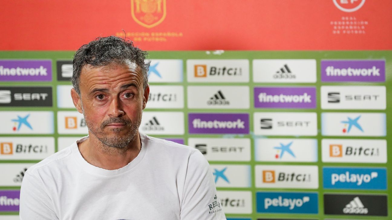 Luis Enrique: COVID-19 chaos 'isn't pleasant'