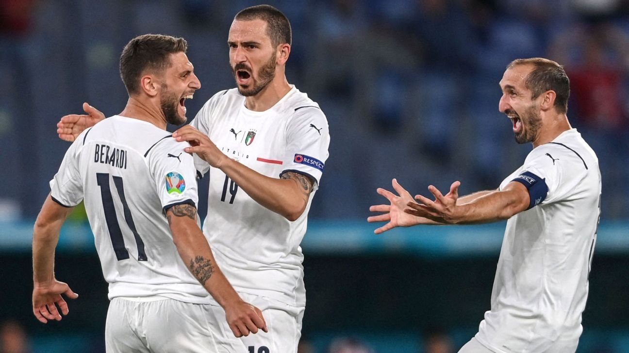 Italy open Euro with dominant win over Turkey