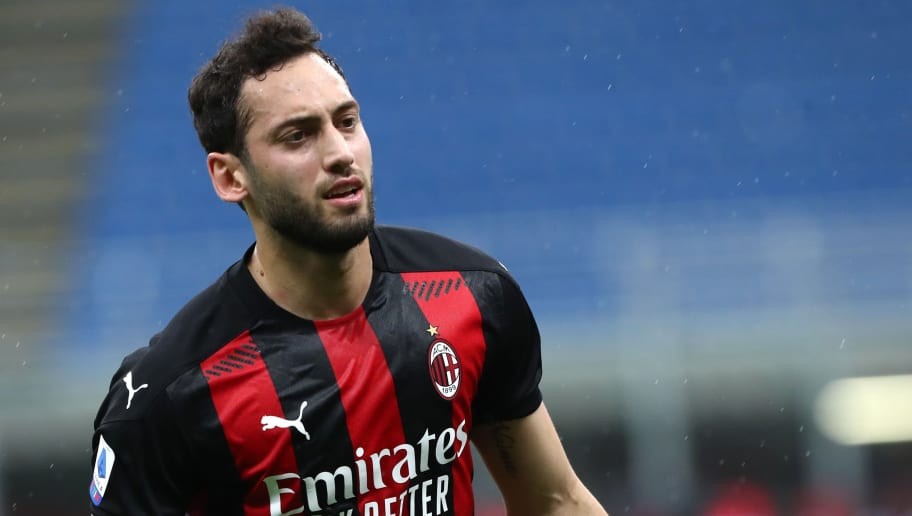 Inter confirm signing of Hakan Calhanoglu