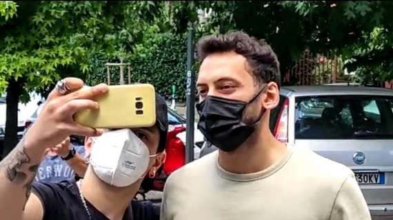 LIVE - OFFICIAL - Calhanoglu is a new Inter Milan player