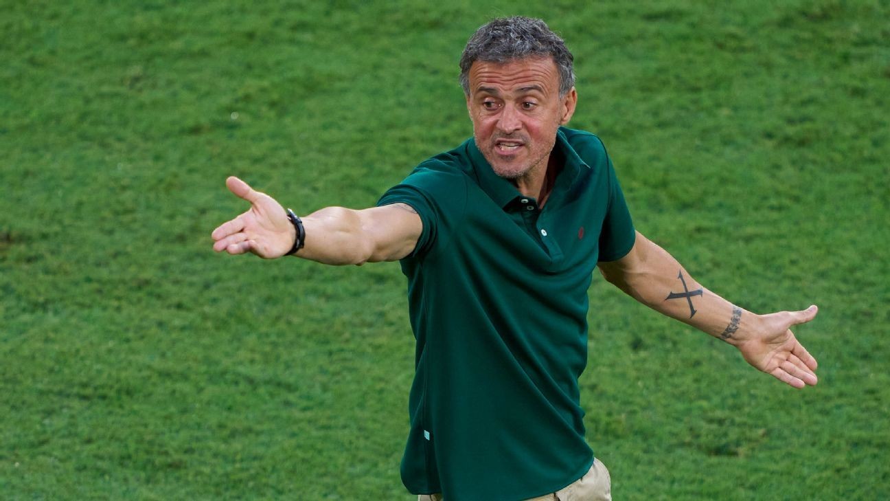 Luis Enrique needs to shake his stubbornness