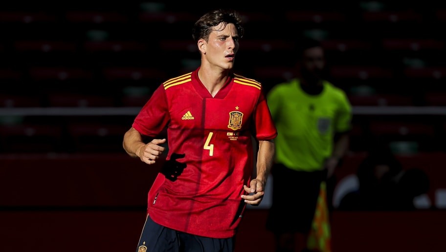 Pau Torres 'totally calm' amid Man Utd & Real Madrid links