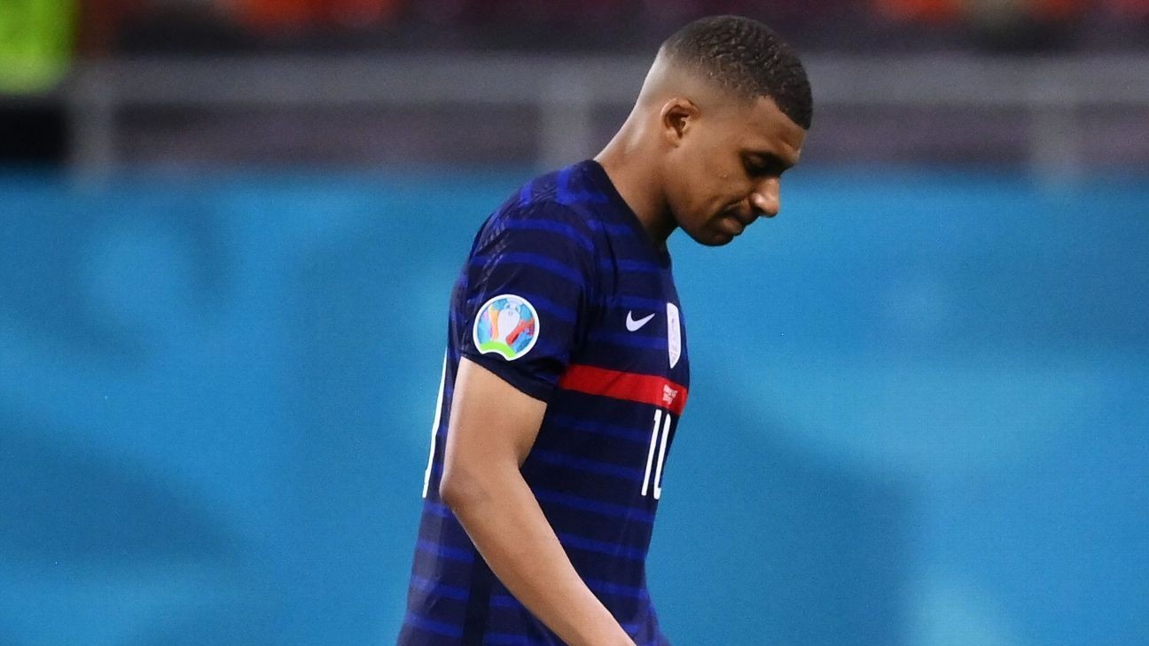 Deschamps backs 'sorry' Mbappe to bounce back