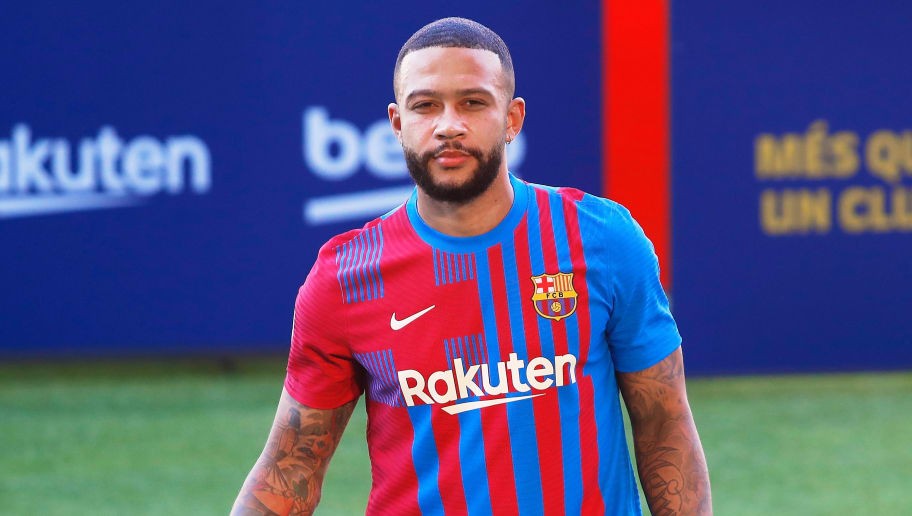 Memphis Depay fanboys over Lionel Messi at Barcelona unveiling