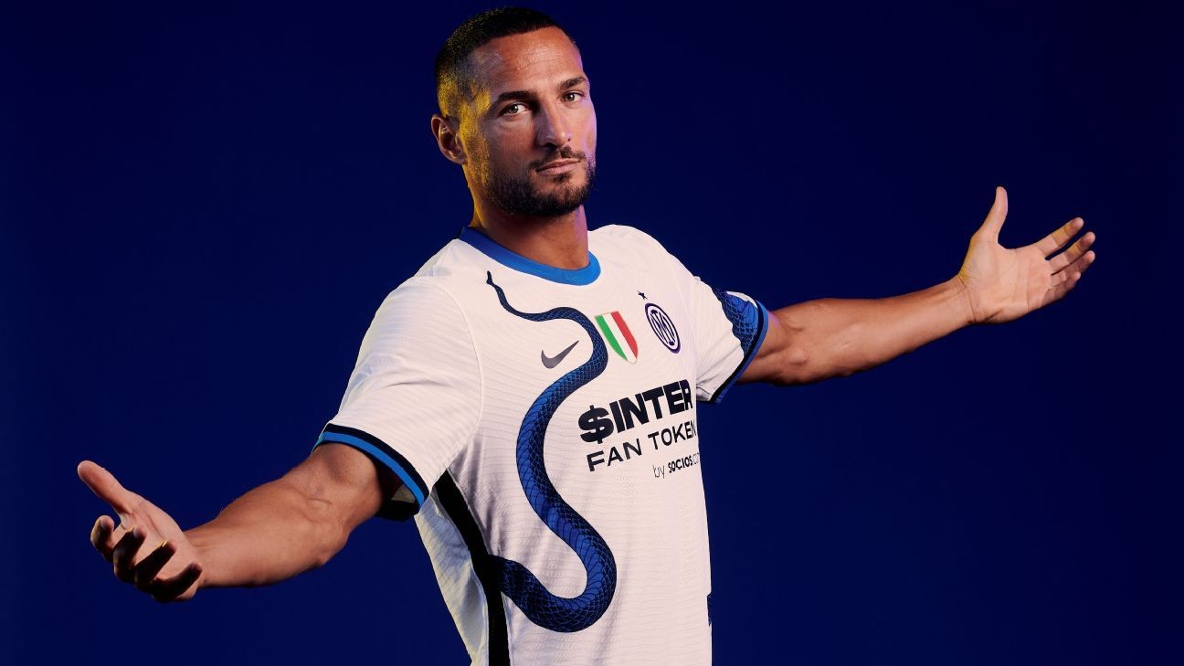 Snakes on a plain white shirt: Inter Milan drop new away kit