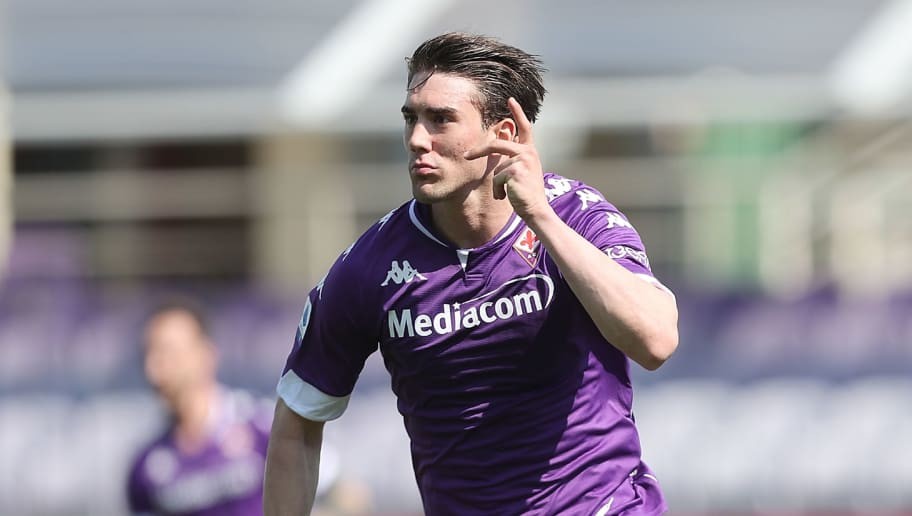 Tottenham eyeing moves for Fiorentina's Dusan Vlahovic and Crotone's Simy