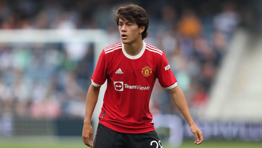 Man Utd youngster Facundo Pellistri joins Alaves on loan