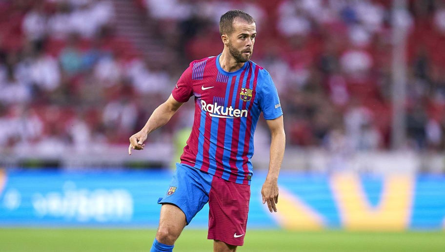 Miralem Pjanic close to joining Juventus on loan from Barcelona