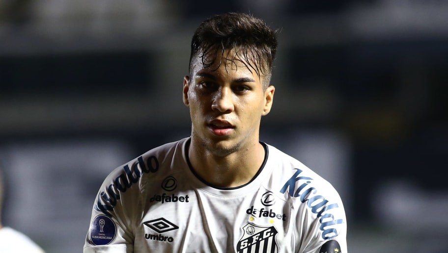 Juventus announce signing of Santos teenager Kaio Jorge