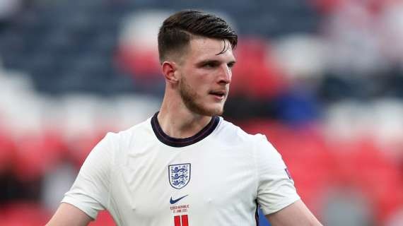 TRANSFERS - Report: Solskjaer feels Declan Rice price tag is too high.