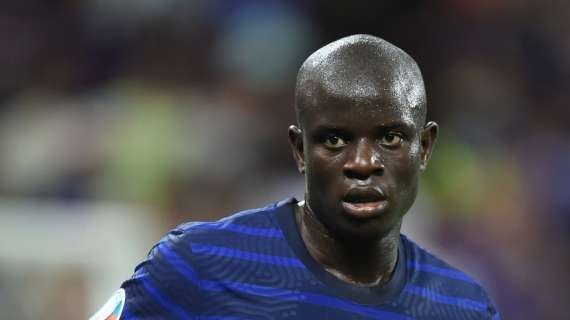 PREMIER - Chelsea open to Kante sale
