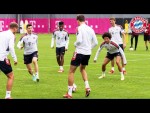 Goretzka, Kimmich, Müller and Co. skilling around in a Rondo | FC Bayern