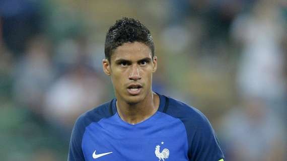 PREMIER - United likely to lose Varane as he gets injured