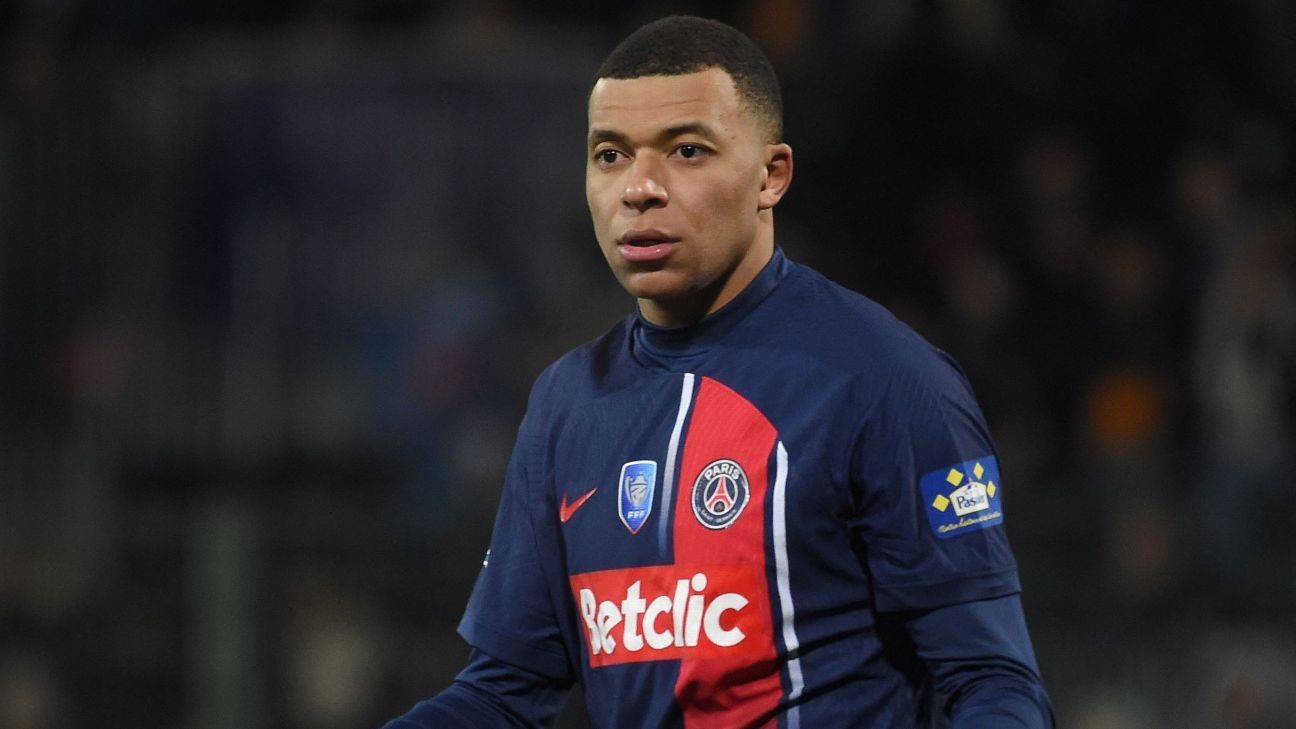 Sources: MbappÃ© mulling offers from Madrid, PSG