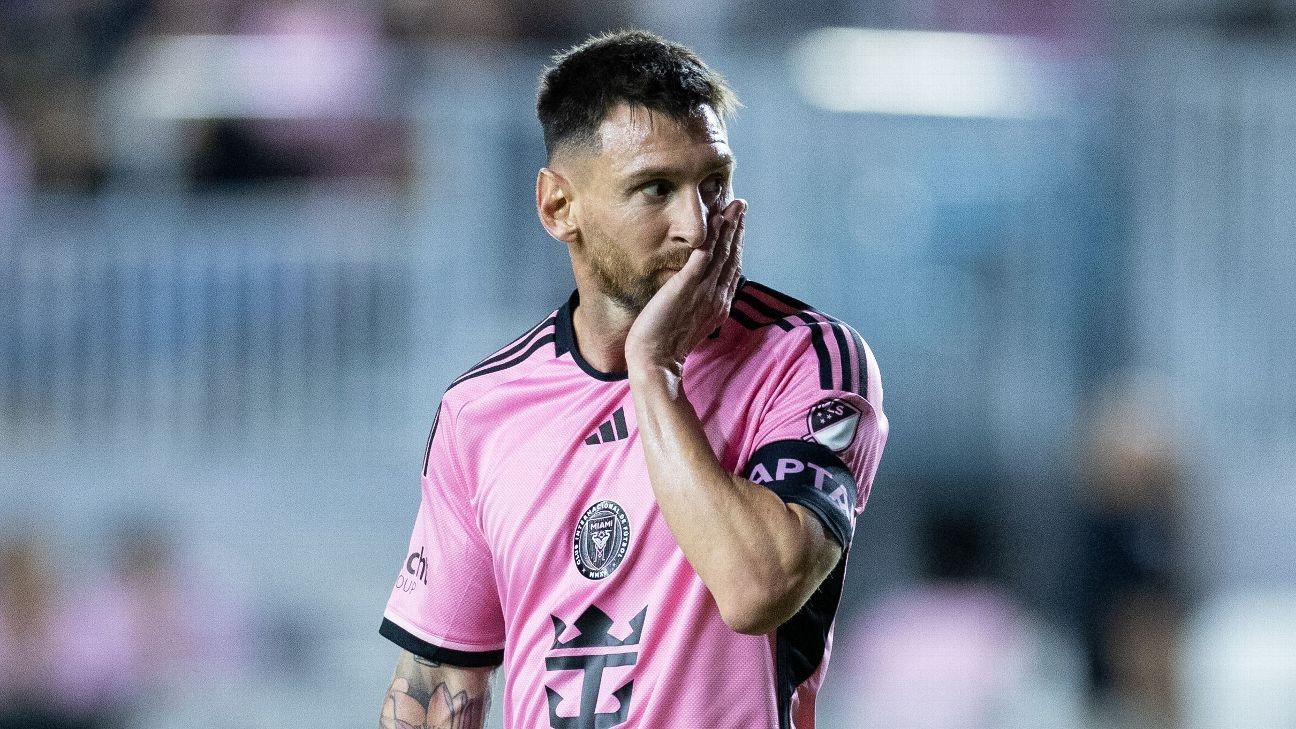 Messi sets record straight over Hong Kong row