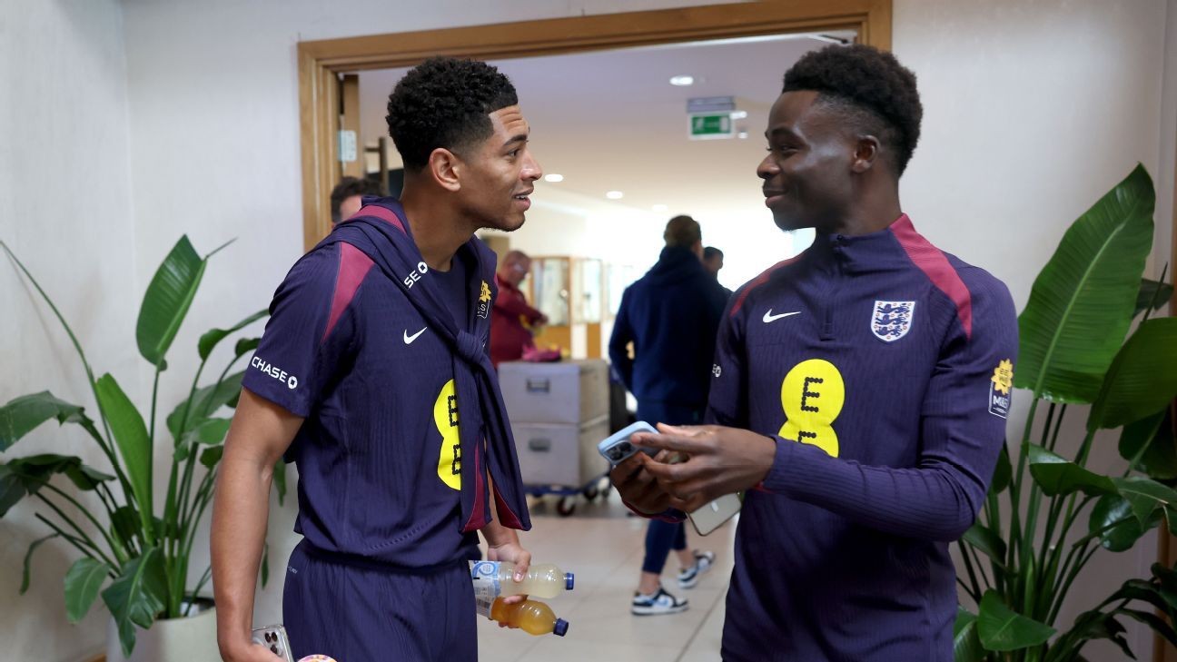 Saka leaves England camp with pre-existing injury