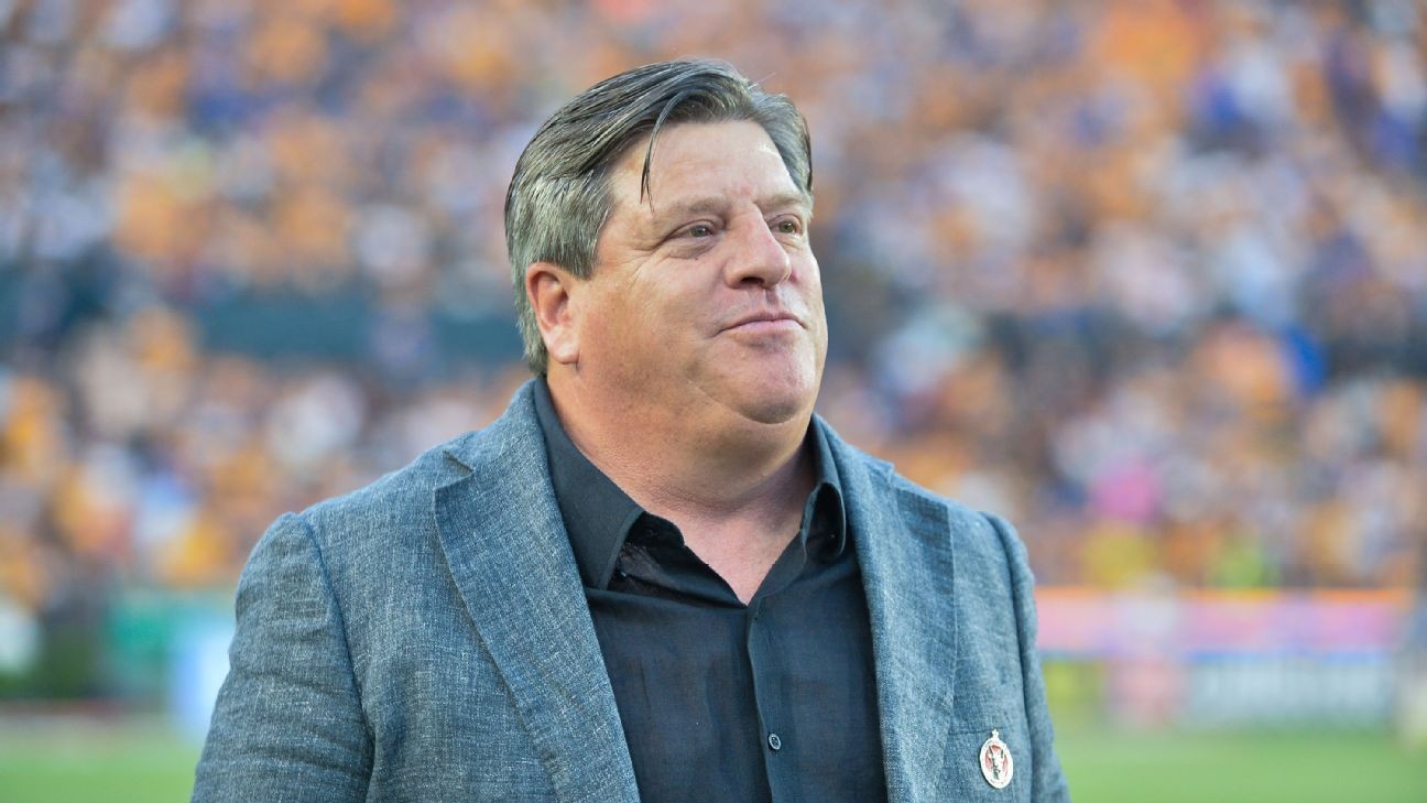 Former Mexico coach 'Piojo' Herrera out at Tijuana