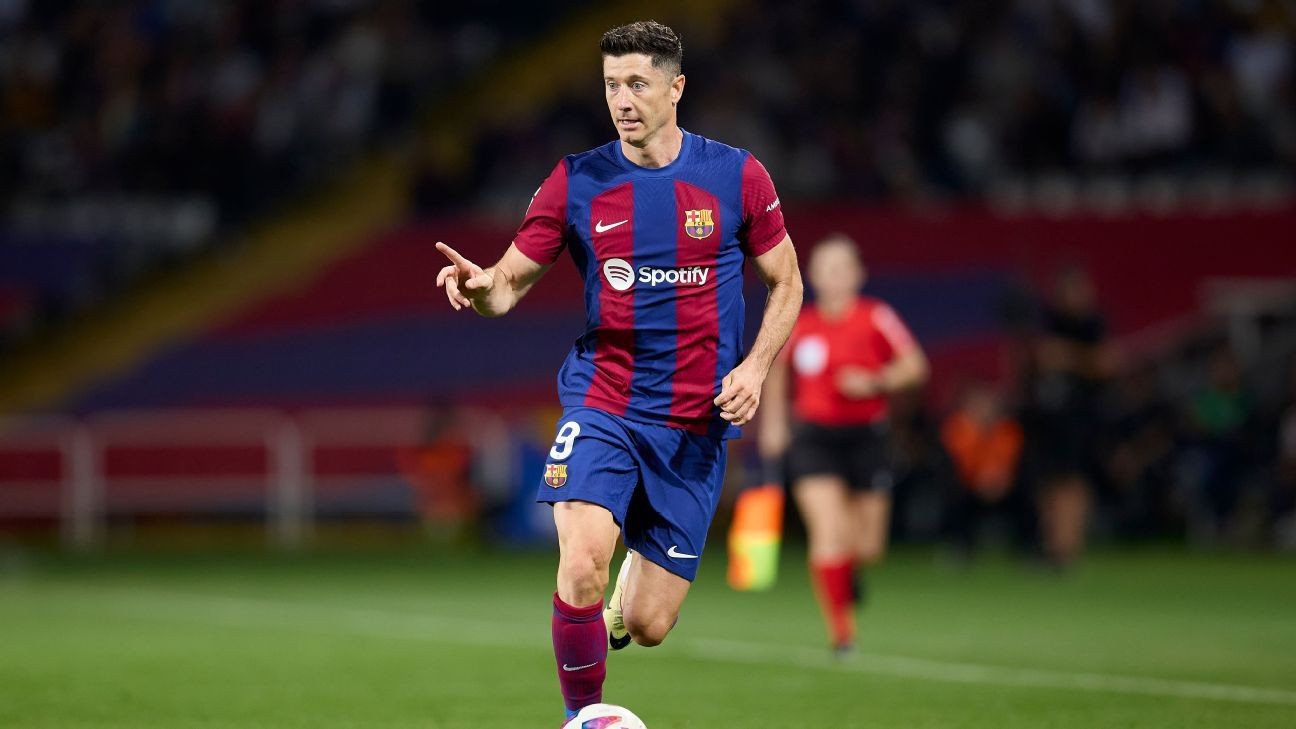 Lewandowski 'clear' he will stay at BarÃ§a next term