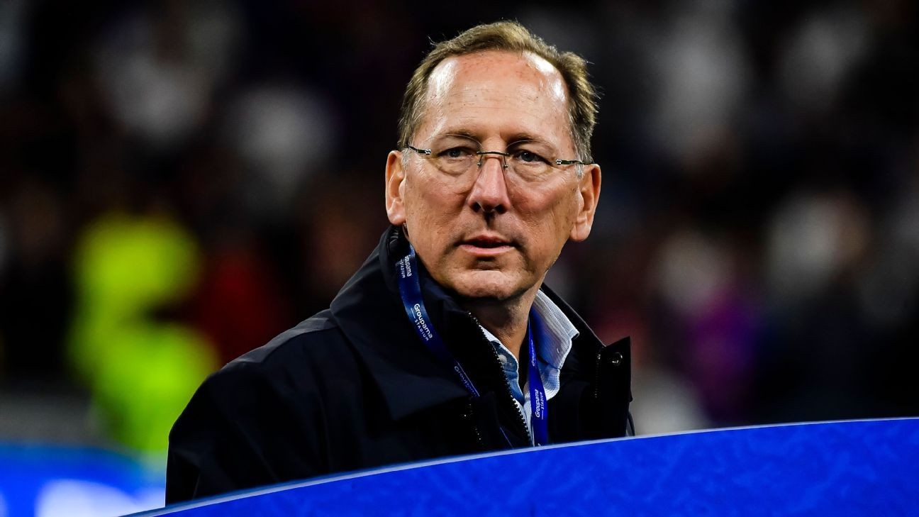 Textor to sell Palace stake, eyes Everton purchase