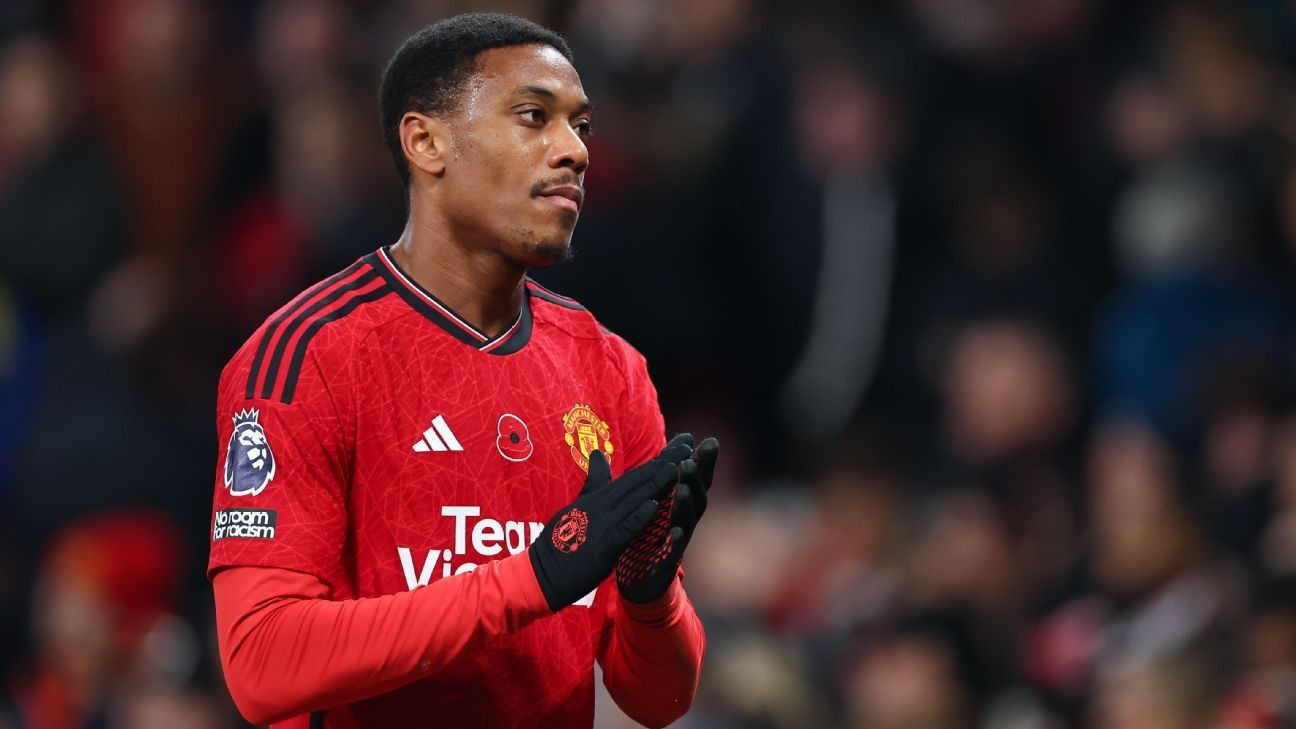 Source: Galatasary want Martial at lower salary