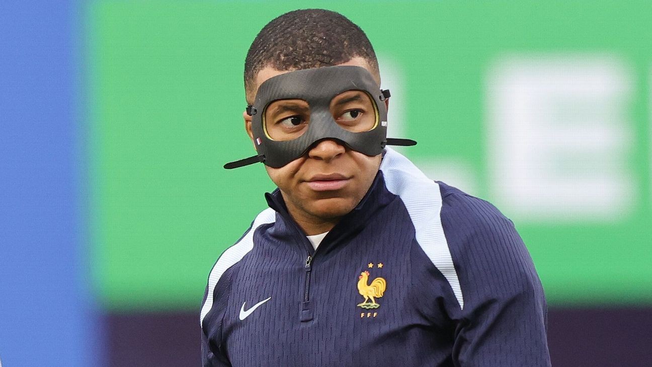 MbappÃ© (broken nose) on bench for Dutch game
