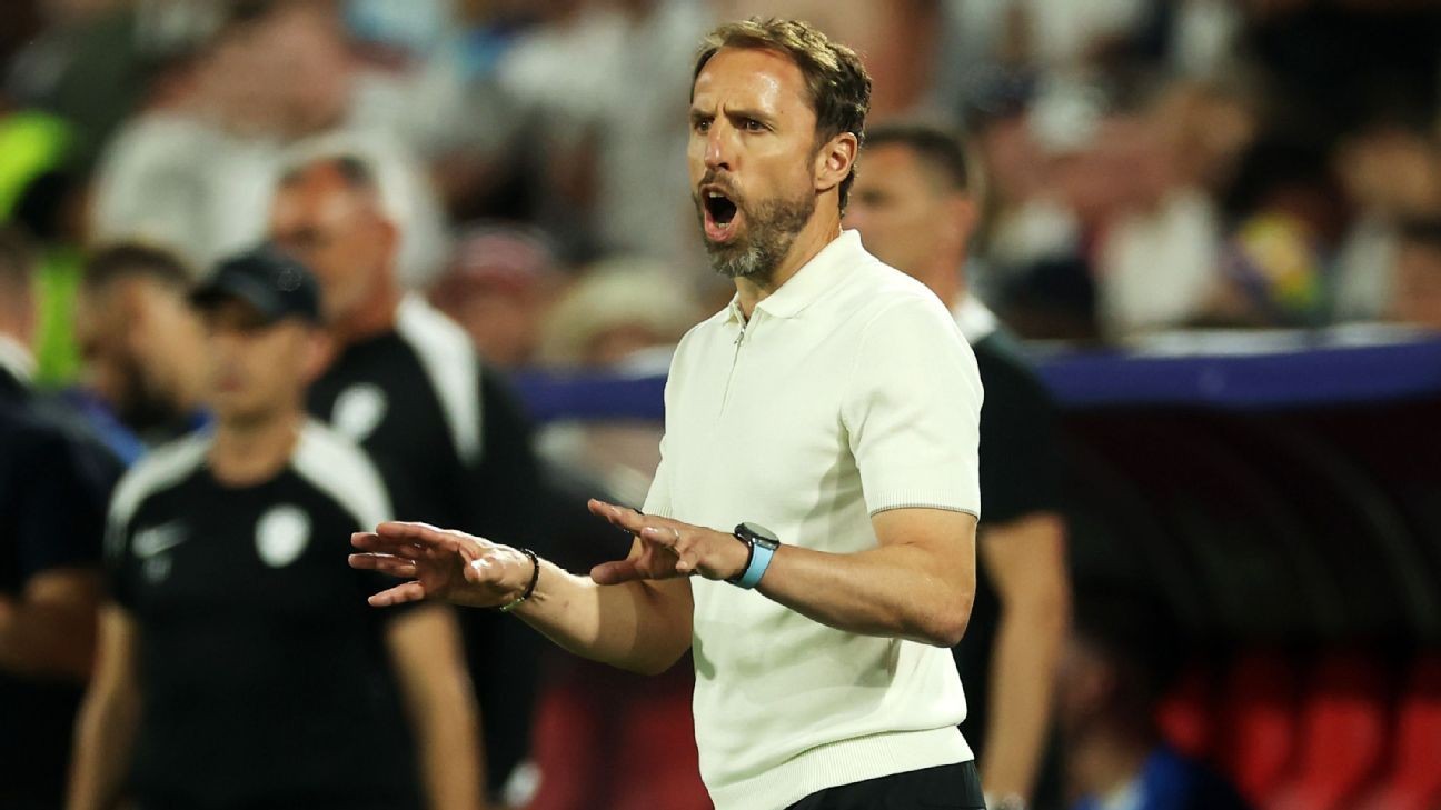 Southgate on boos: Fans need to stick with team