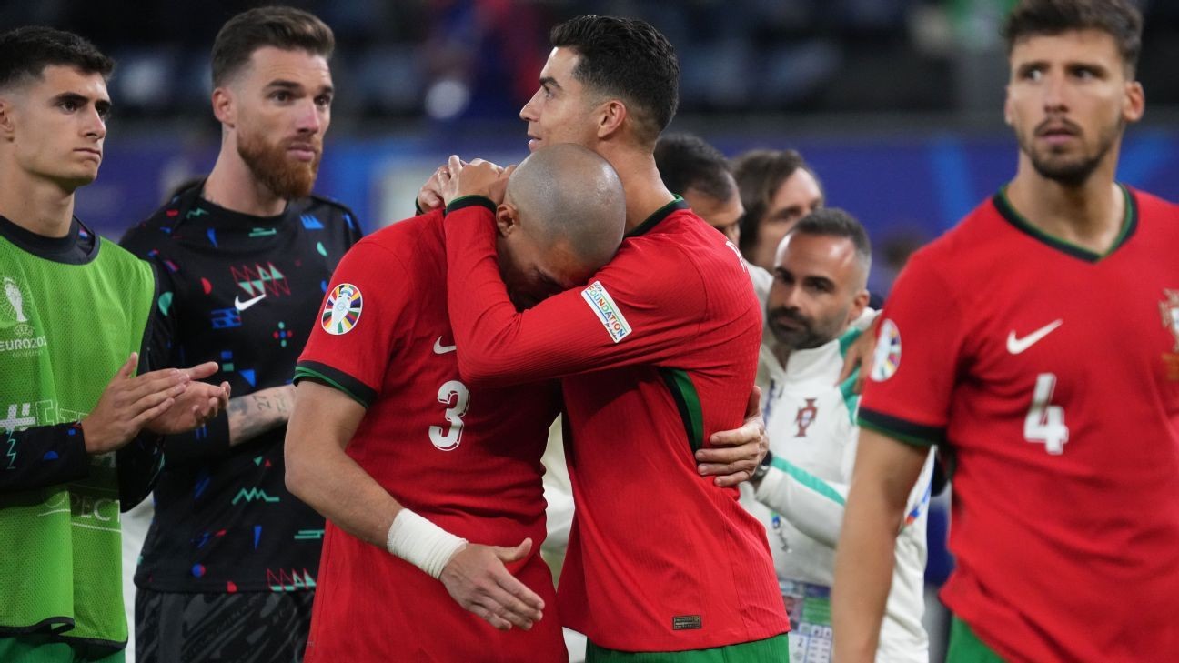 Ronaldo yet to decide Portugal future - MartÃ­nez