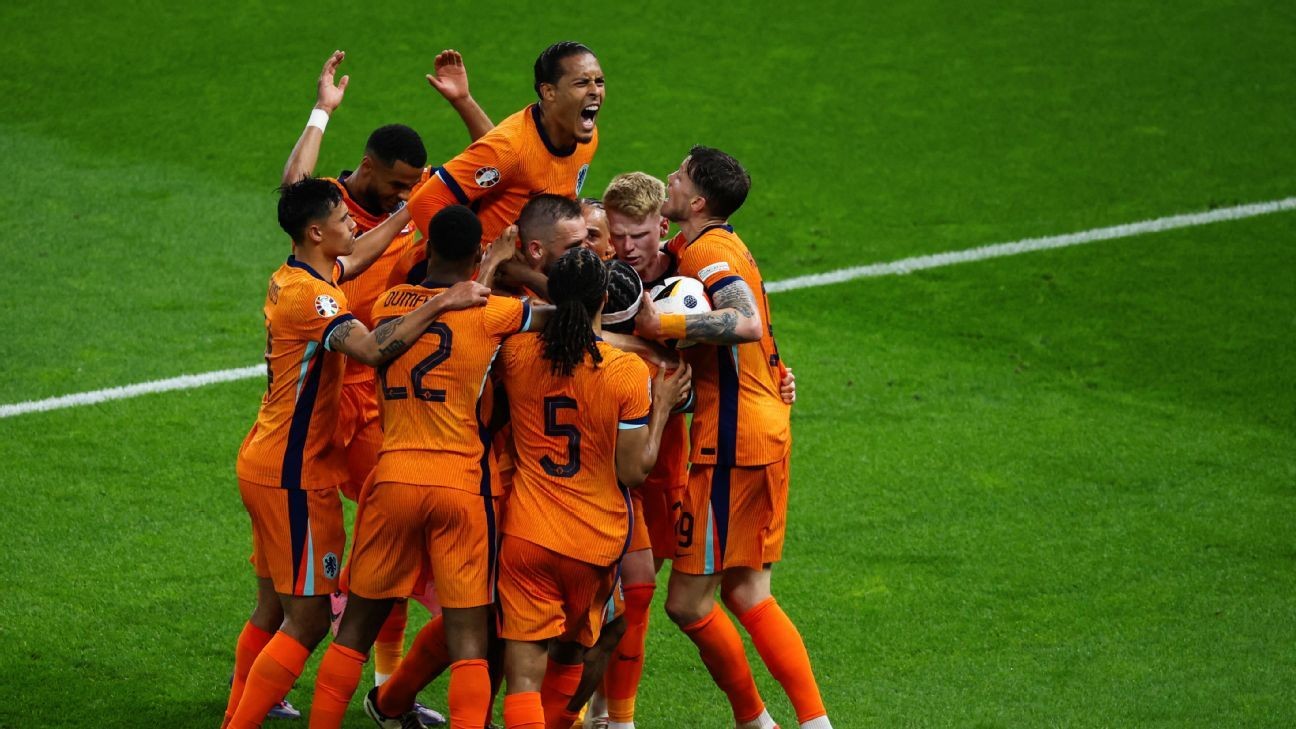 Netherlands hit train snag en route to semifinal