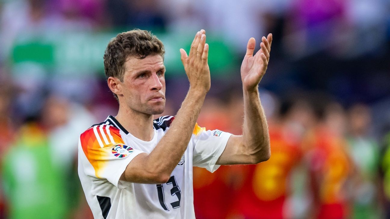 MÃ¼ller retires from Germany duty with 131 caps -