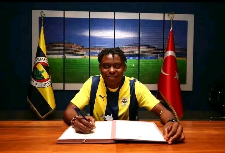 Regina Otu completes Fenerbache switch