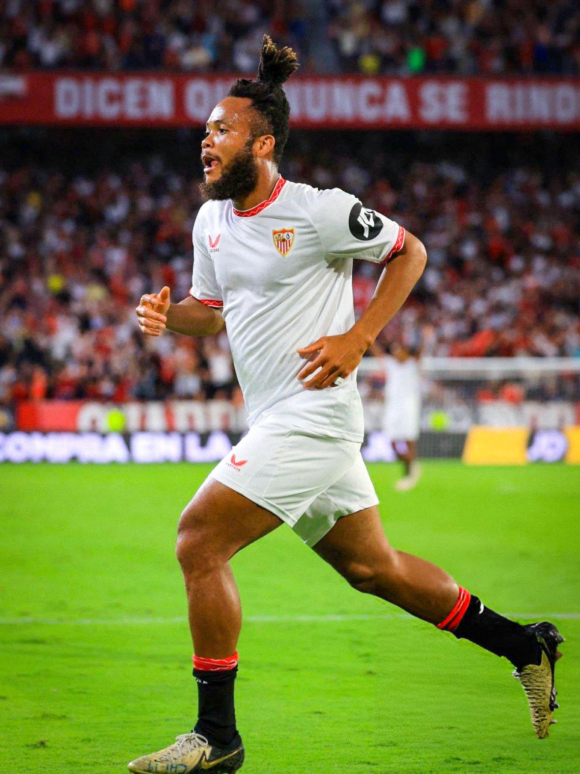 “I am very happy” Ejuke relishes his first for Sevilla