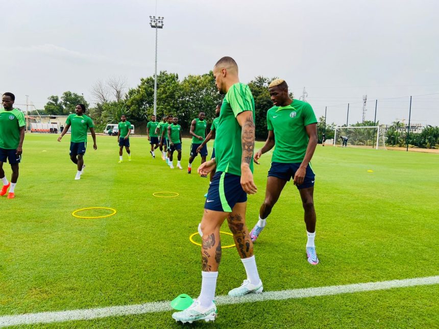 "He is a Chelsea fan" - Ekong reveals Osimhen's EPL dream