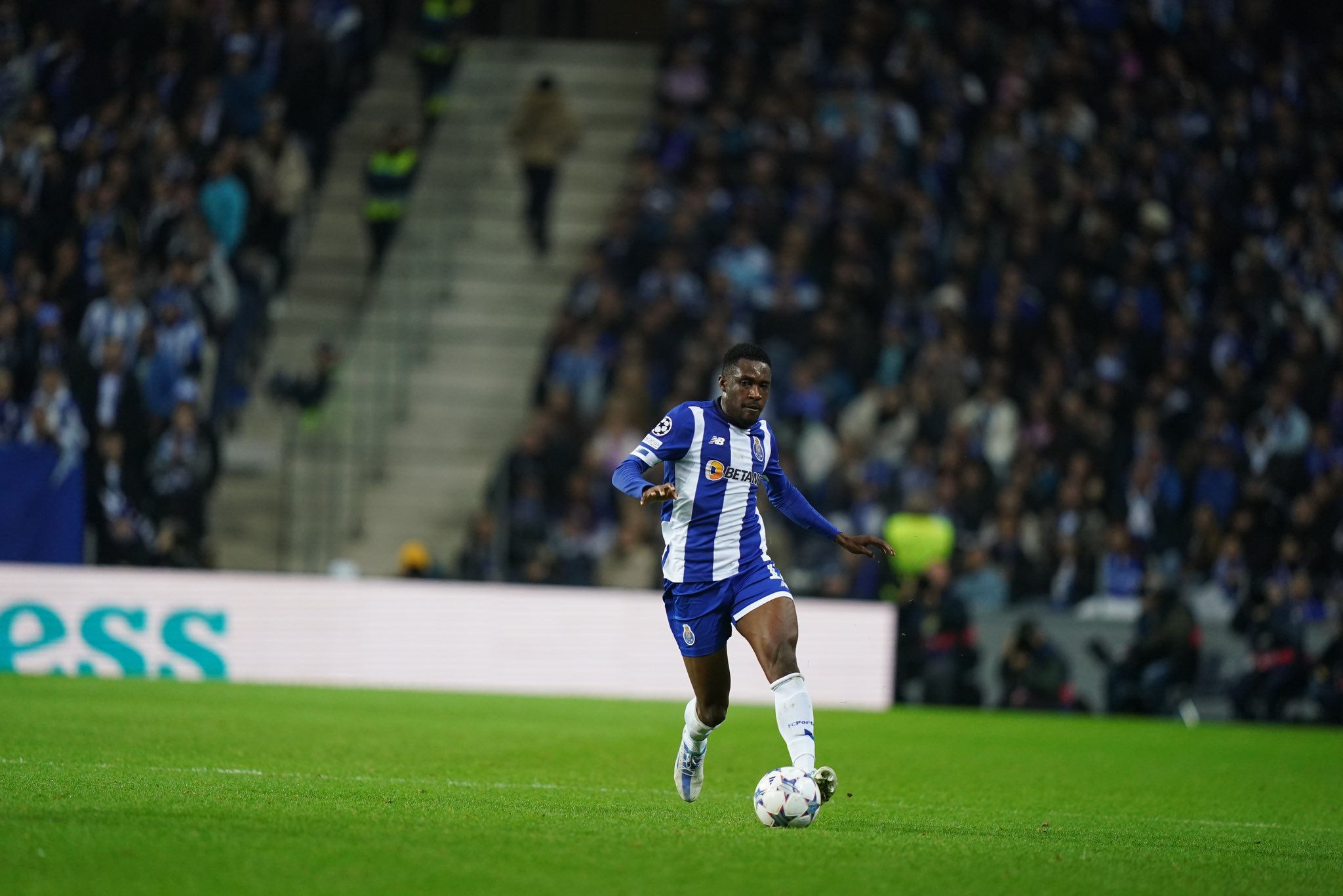 Zaidu Sanusi returns as Porto suffer League Cup elimination