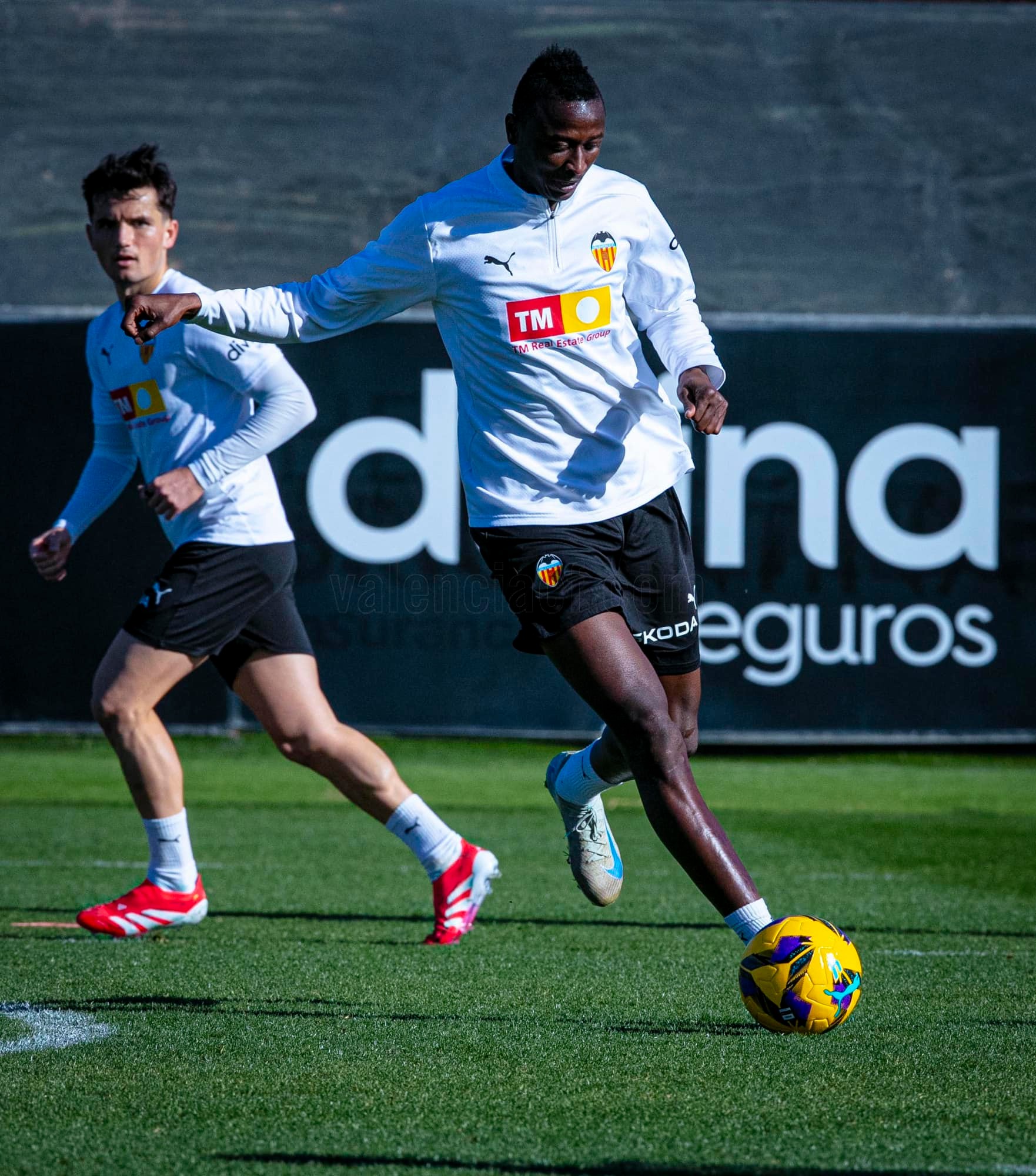 Umar Sadiq features as Valencia secure 2-0 victory over Leganés