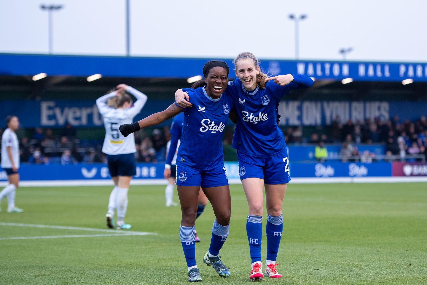 WSL: Toni Payne dazzles as Everton cruise past Leicester City