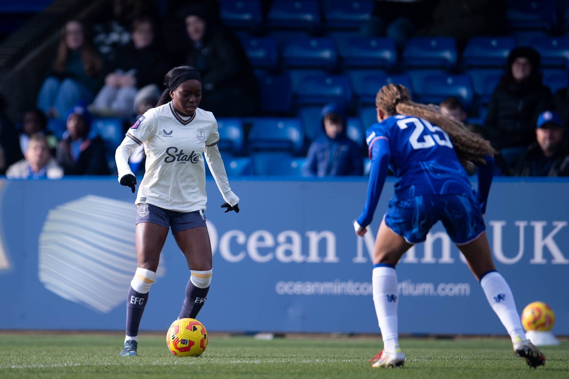 WSL: Toni Payne's Everton fall to table toppers in nervy Kingsmeadow clash