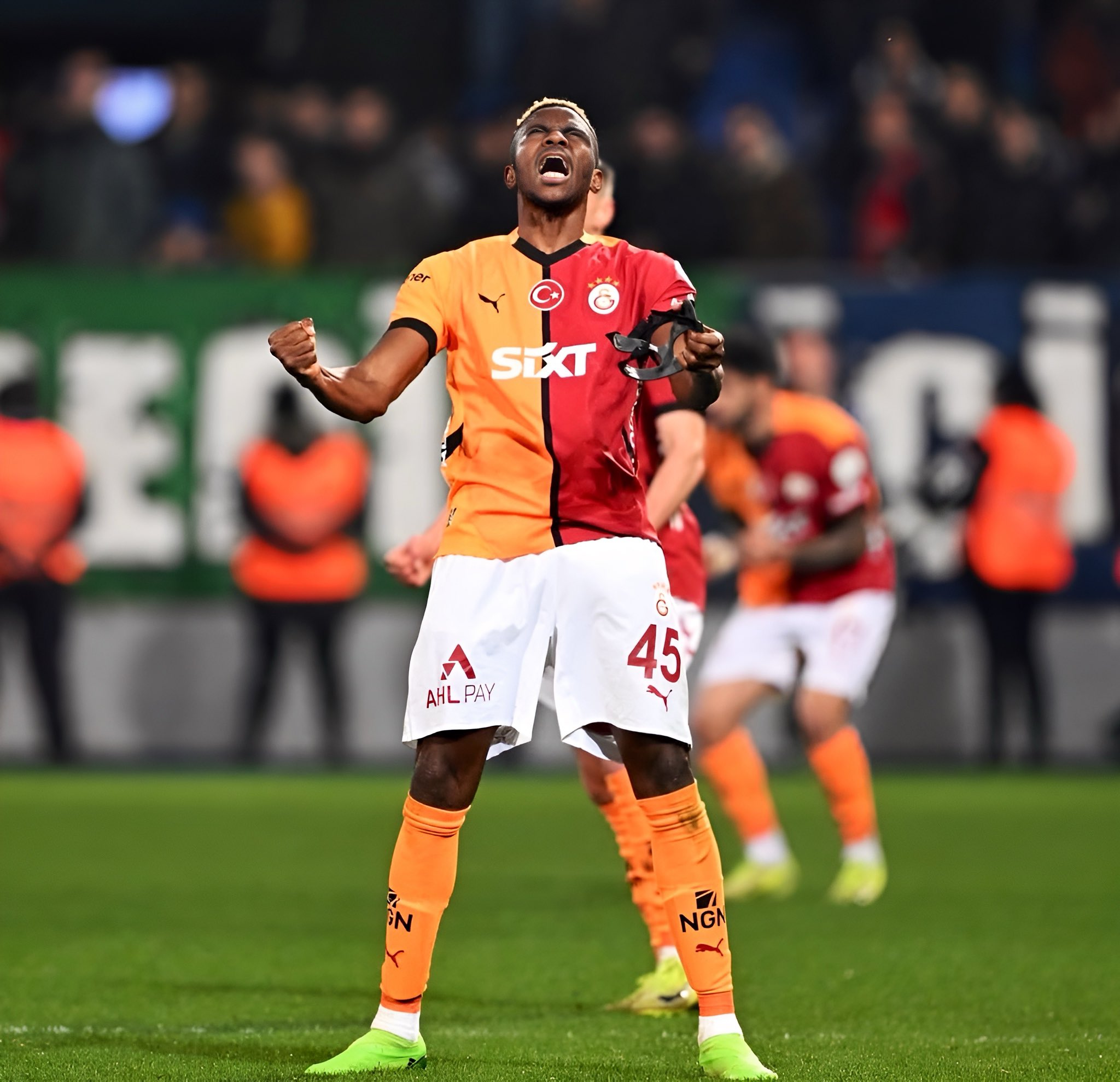 "I want him here and now" - Rio Ferdinand sounds out Victor Osimhen to Manchester United board