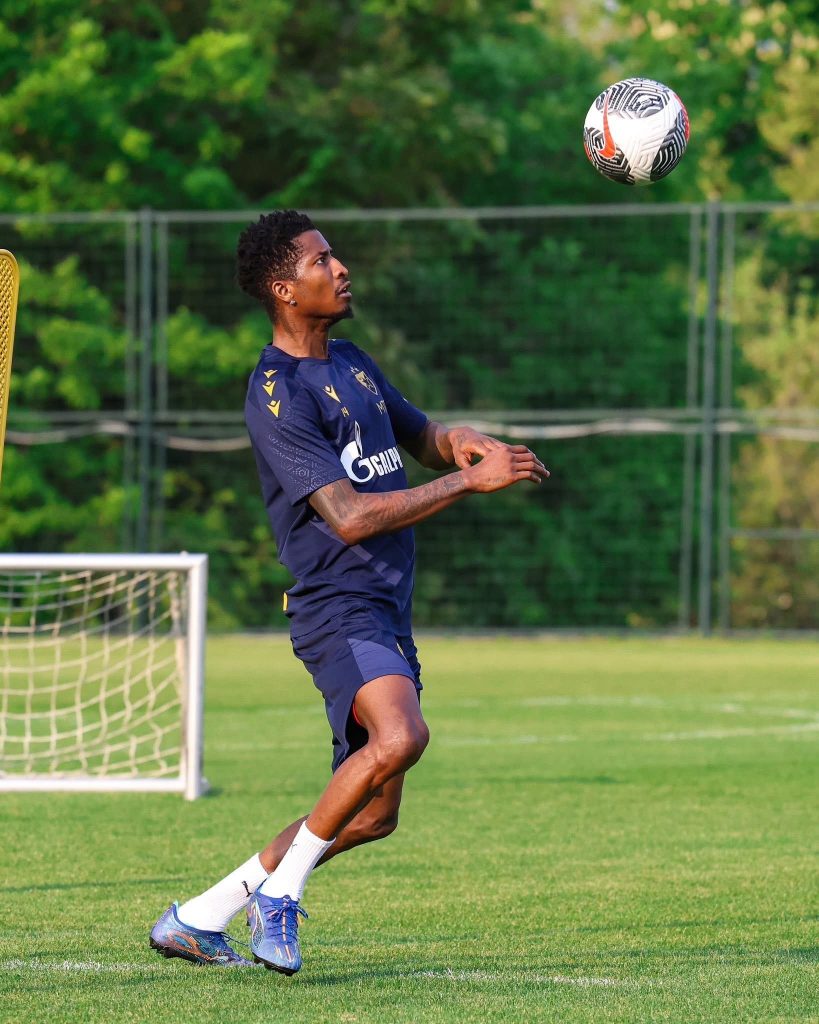 Olayinka back in training after injury