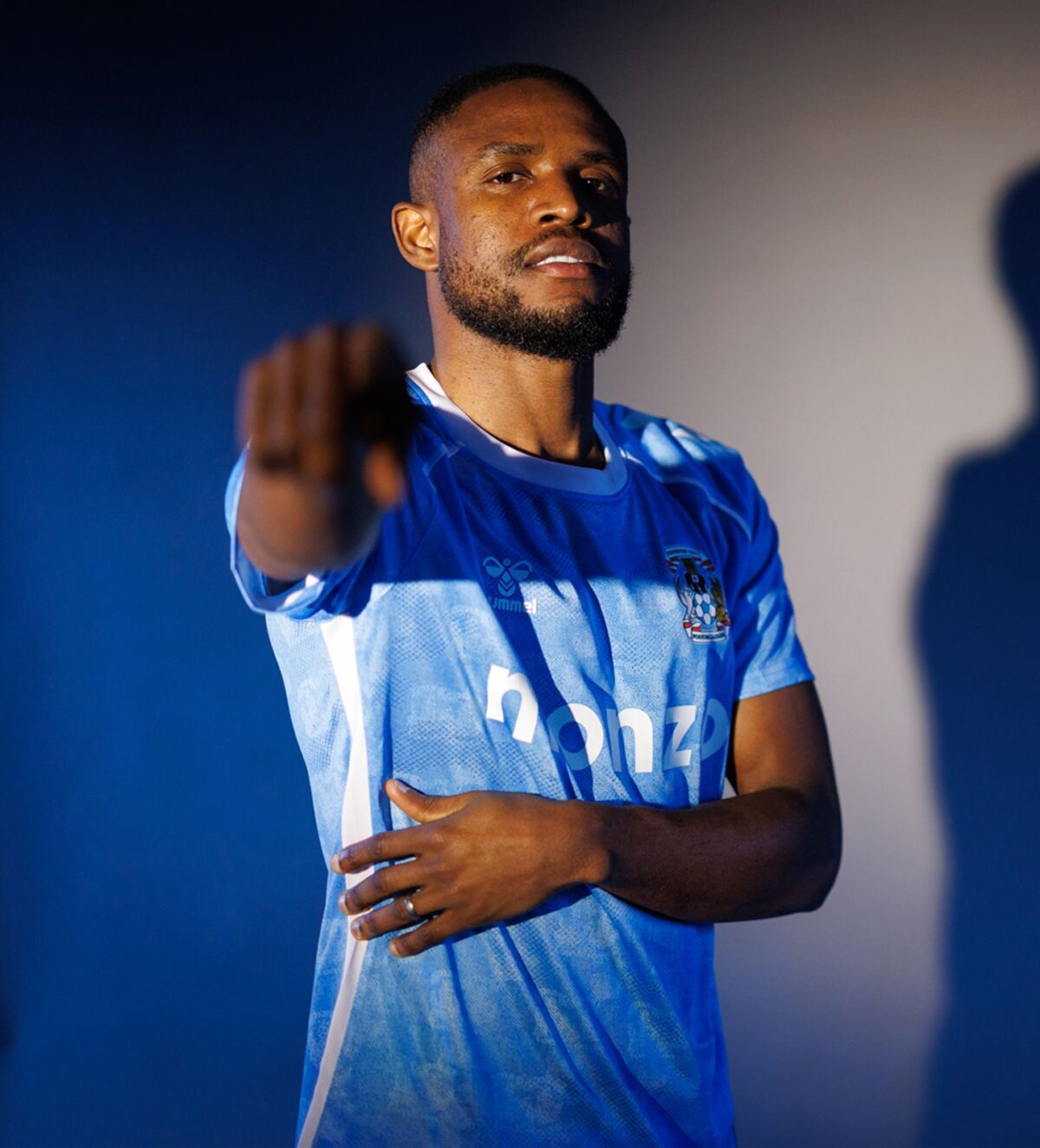 Brentford Boss Backs Onyeka to Shine at Coventry City