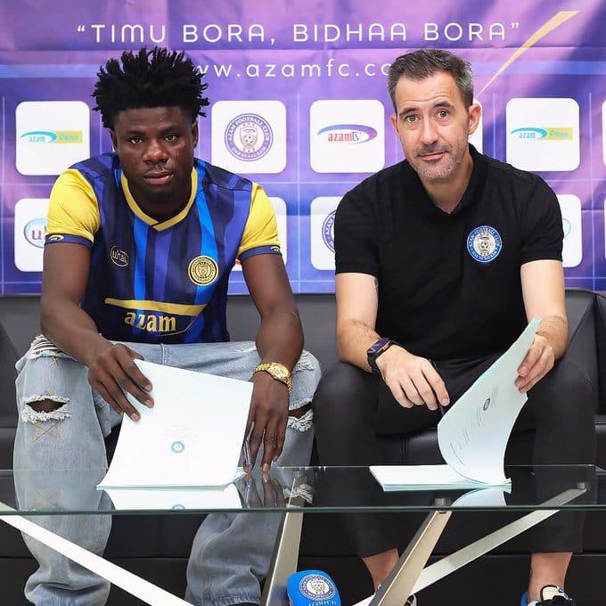 Azam FC Complete Signing of Nigerian Defender Taiwo Abdulrafiu
