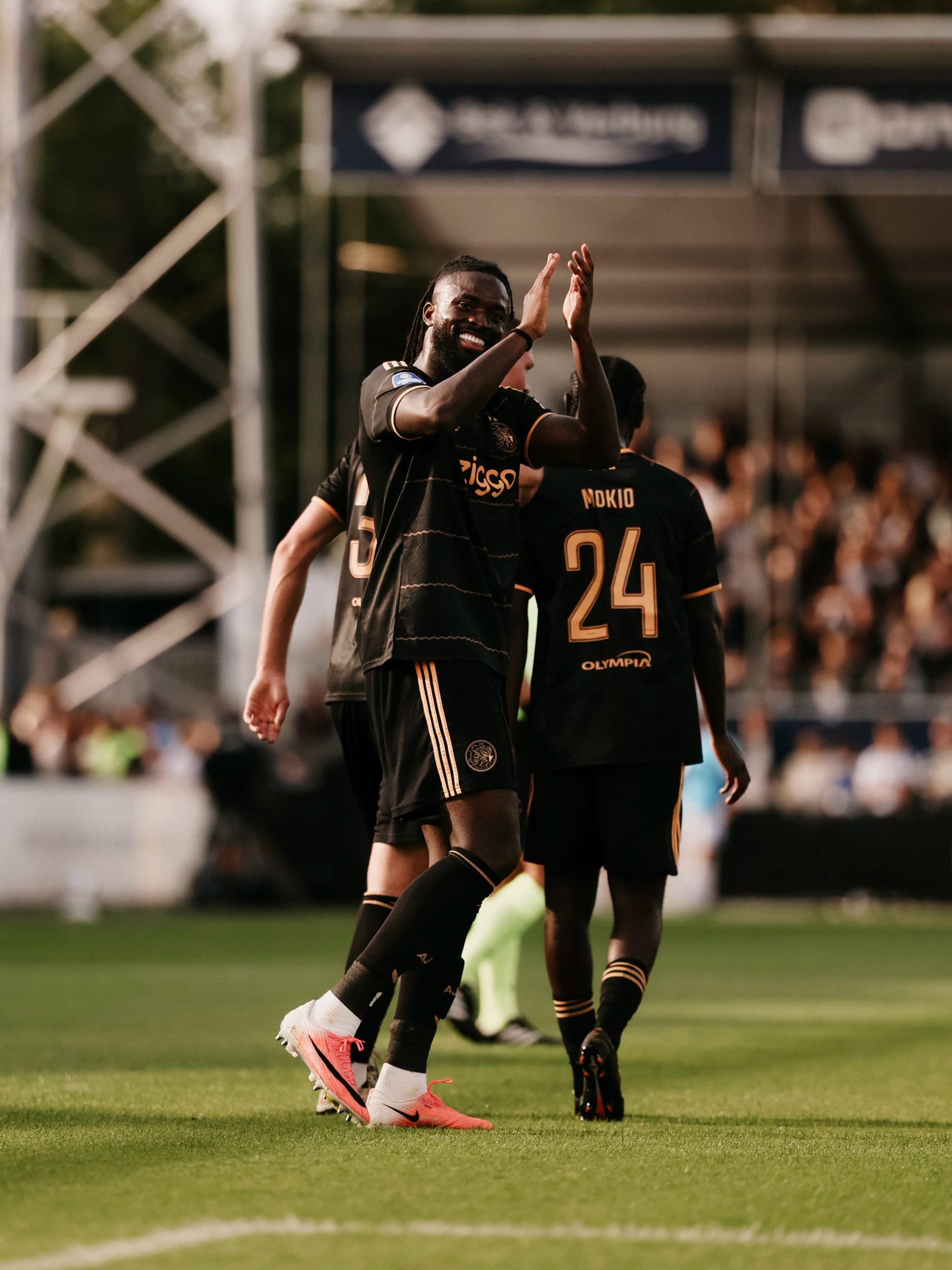 Arokodare Scores Again as Ajax Cruise to 4-0 Eredivisie Victory