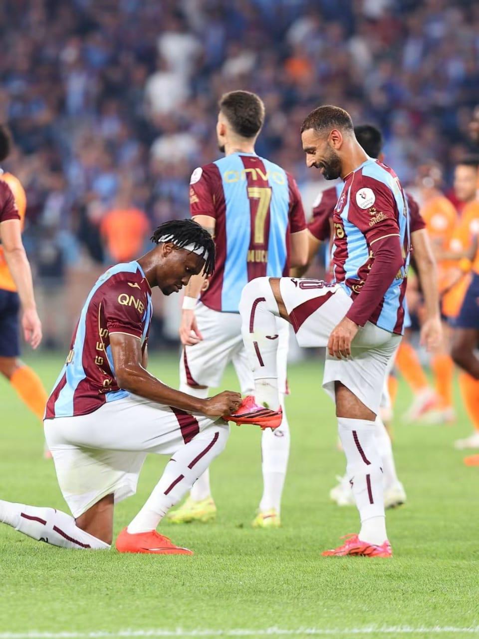 Nwaiwu Shares Light-Hearted Moment With Salah After Trabzonspor Win
