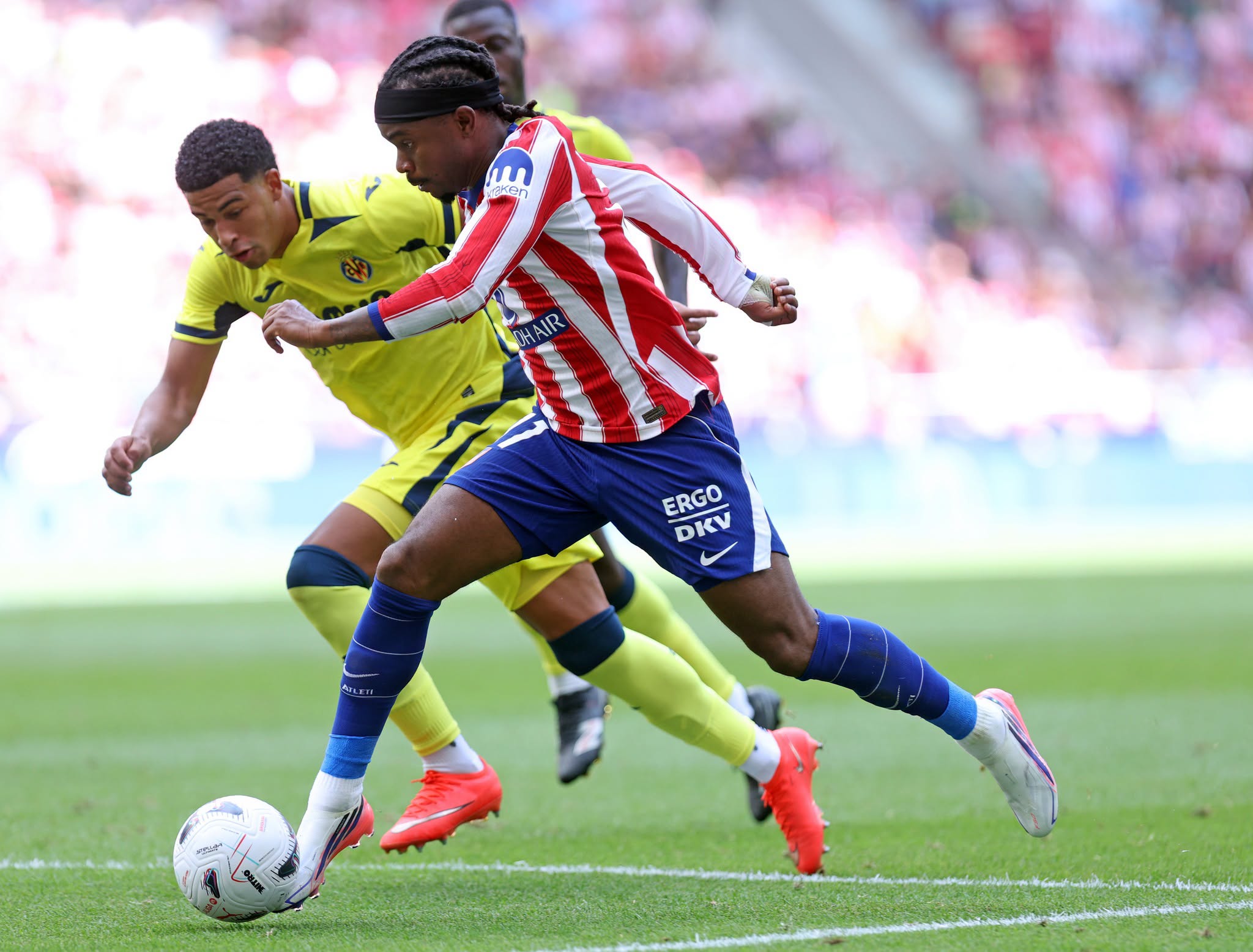 Simeone Apologises to Lookman Over Unfamiliar Striking Role