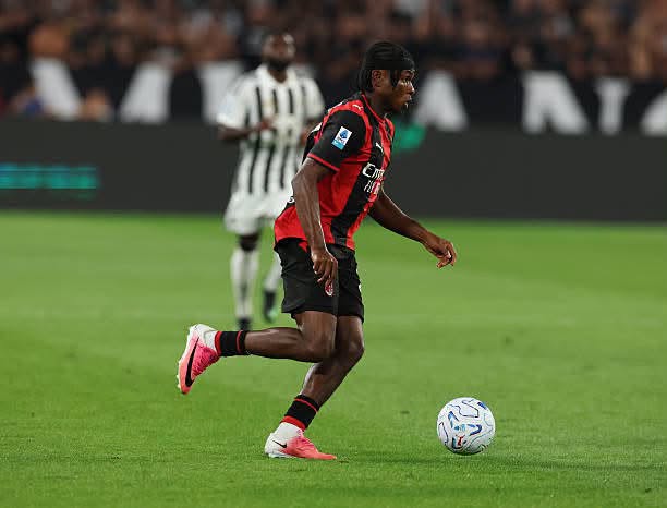 Chukwueze Assists as Milan Hold Juventus to 1-1 Draw