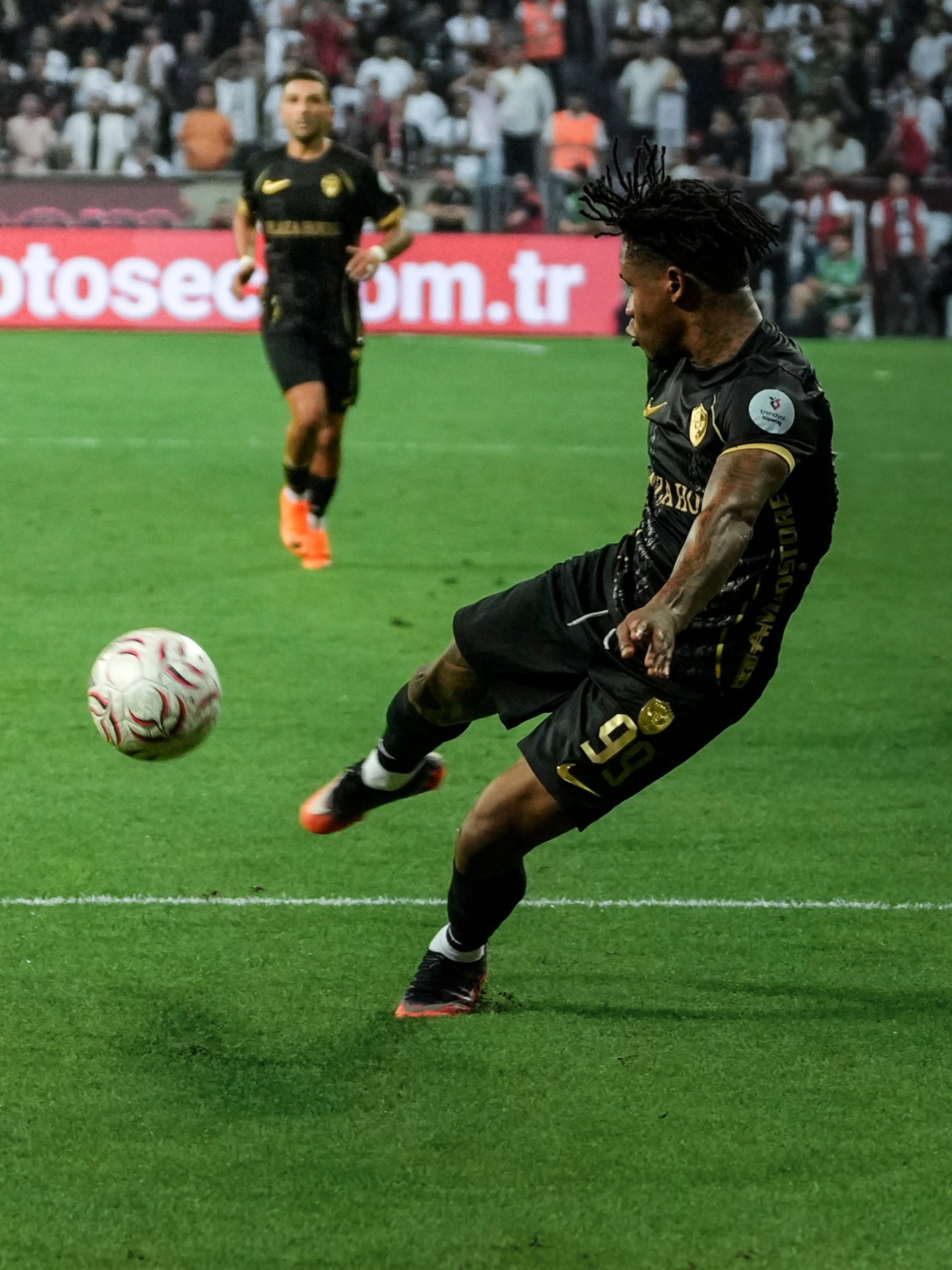 Gift Orban, Yira Sor inspire Amedspor comeback win over Trabzonspor